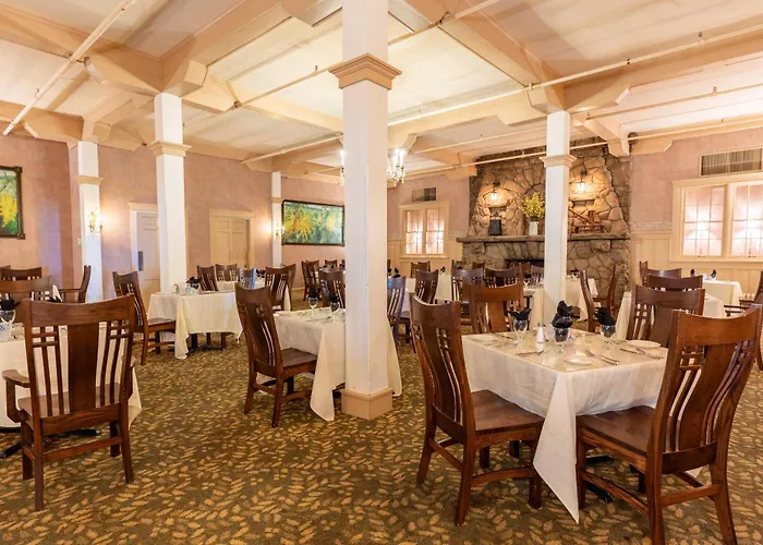 Historic Summit Inn